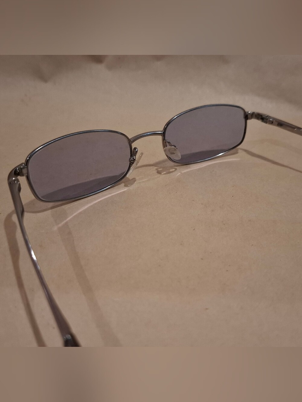 Gucci Silver Metal Frame Sunglasses with Gray Lenses